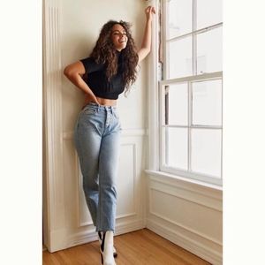 Free People NWOT We the Free CRVY Vintage Straight Jeans Size 28